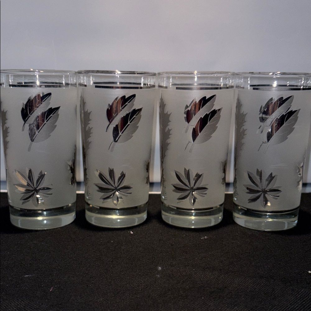 Set of 4 Silver Leaf Glasses